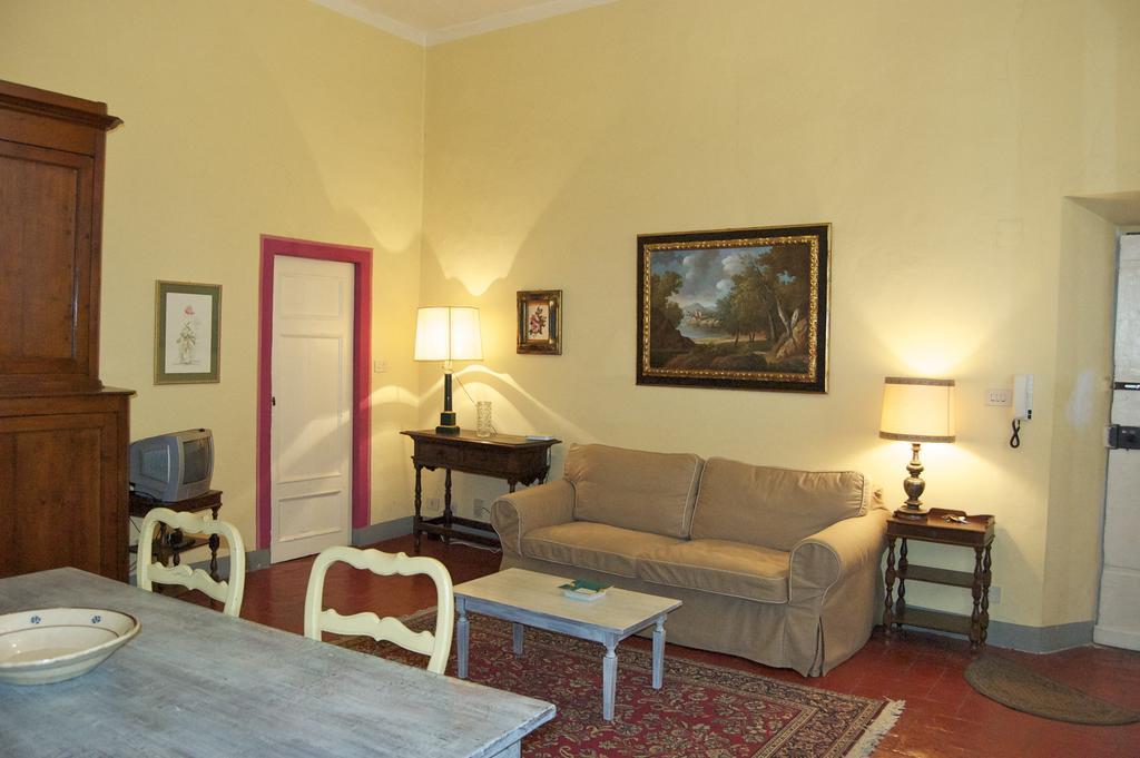 Palazzo Tucci Apartments Lucca Quarto foto